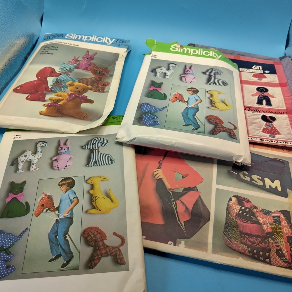 Vintage Sewing Pattern Lot Crafts Bags Stuffed Animals McCalls Simplicity 70s...